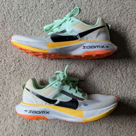 Nike ZoomX Ultrafly Trail Summit White Vapor Green Size 7.5 Women's - Picture 3 of 12